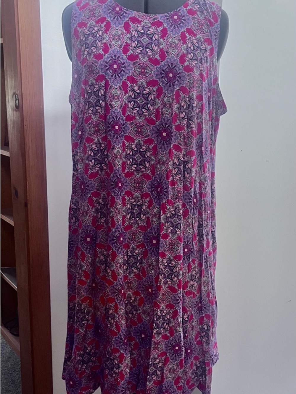 J. Jill Sleeveless Printed Shift Dress in Pink and Purple